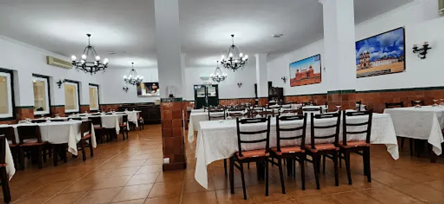 RESTAURANT FREI BERNARDO Italiano e Indiano
