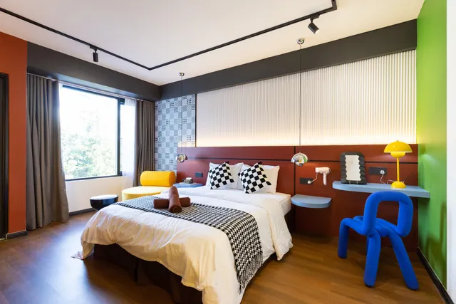 Parkland Suites (formerly Parkland Apartments)