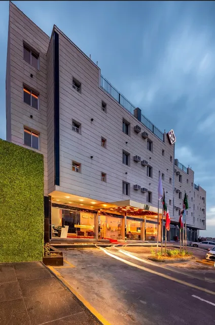 الحياة إن للأجنحة الفندقية