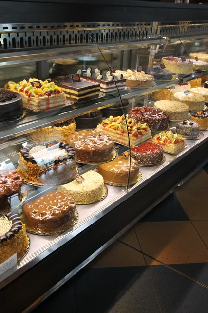 Nedelya Bakery Store