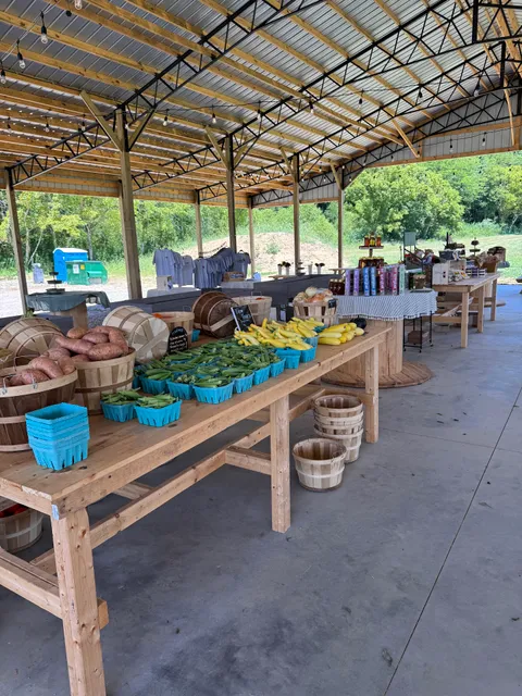 CATE Farms: Farm Market