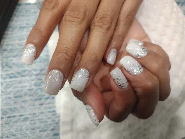 RED ROUSE NAIL SALON