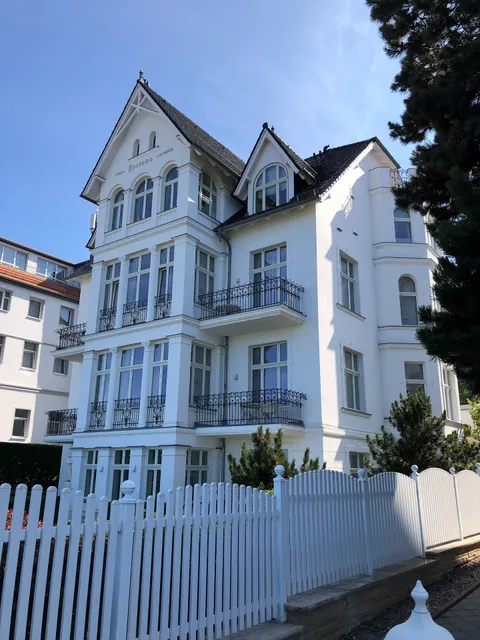 “Villa Fortuna” & “Villa Fortuna” Gästehaus