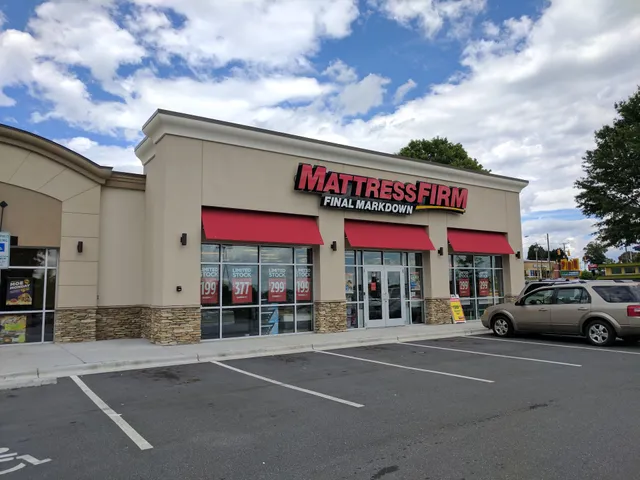 Mattress Firm Hwy 70 SE