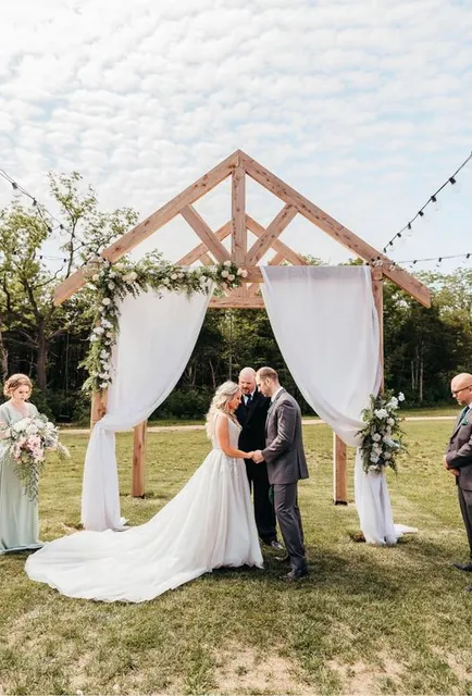 The Barn at Honeysuckle Farms