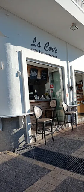La Corte cafe bar restaurant