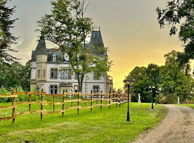 Château du Tout y Fault