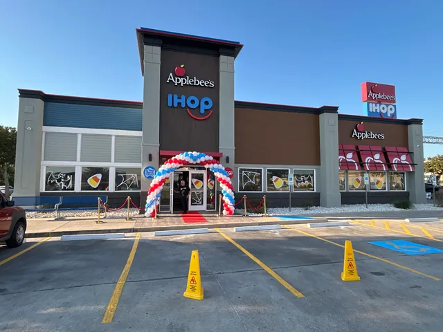 Applebee's Grill + Bar | IHOP