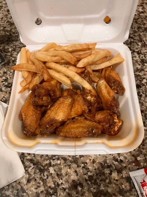 Wings-N-Things