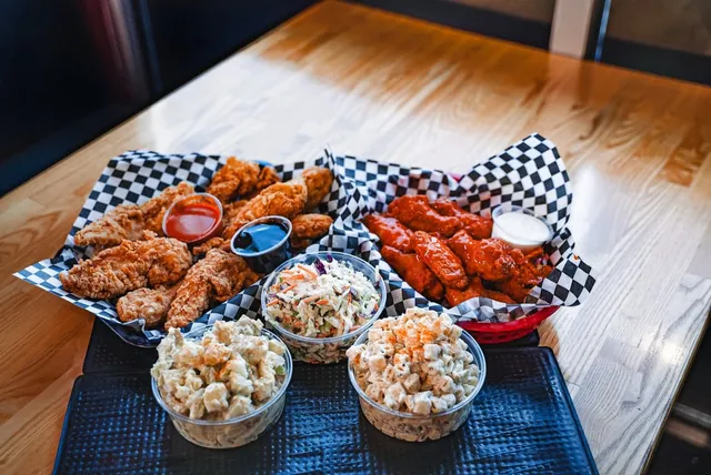 Kikis Food Truck - Stockton Blvd