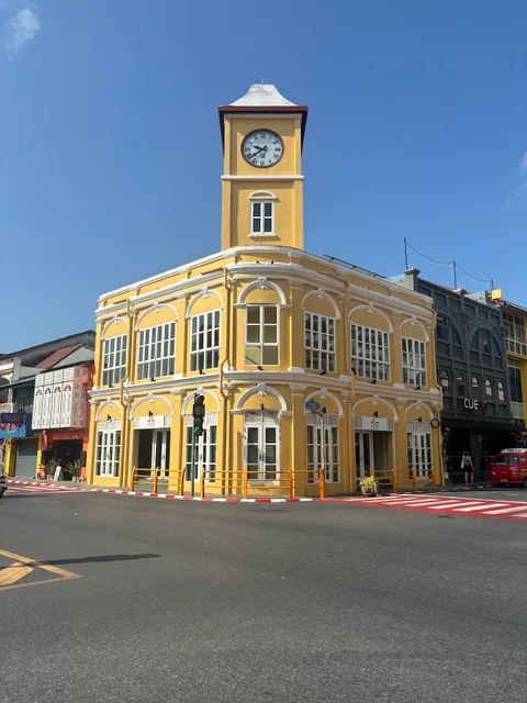 PERA SPACE Capsule Hotel