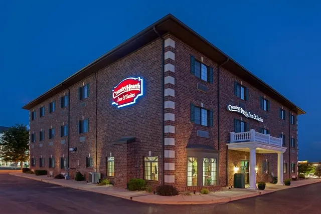 Country Hearth Inn & Suites Edwardsville St. Louis
