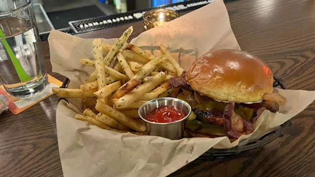 The Birdhouse Eat & Drink