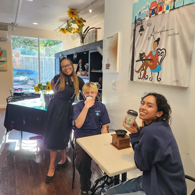 Common Grounds Sit and Chill Coffee Shop