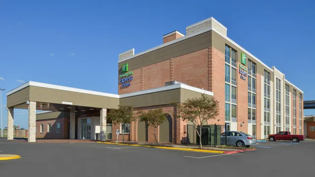Holiday Inn Express & Suites Shreveport - Downtown by IHG