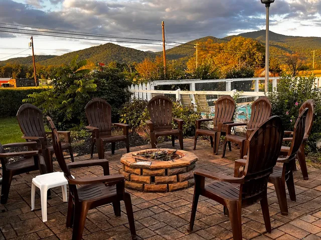 Hillside Hotel Luray