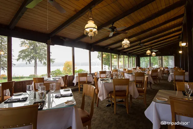 Roosevelt Dining Room