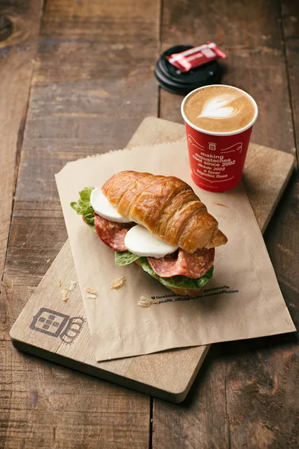 vida e caffè Sunninghill Service Centre