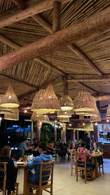 Lago Bistrô & Lounge