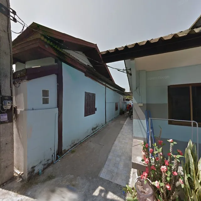 Khao Soi Kai Som Tum