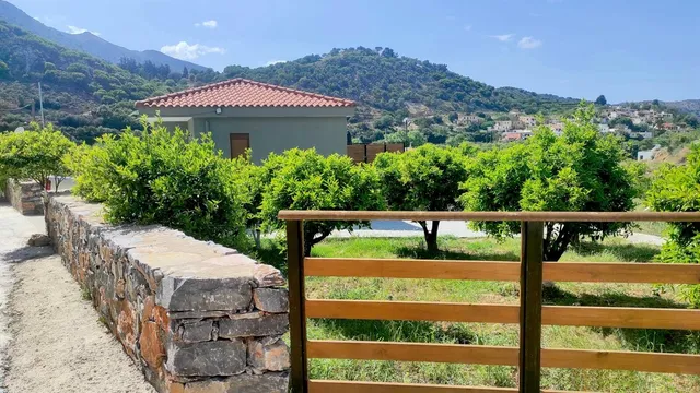 ΛΥΤΙΝΑ MΑΡΙΑ ΤΟΥΡΙΣΤΙΚΕΣ ΚΑΤΟΙΚΙΕΣ litinosvillas Fodele για ΓΑΣΤΡΟΝΟΜΙΚΟ ΚΑΙ ΦΥΣΙΟΛΑΤΡΙΚΟ ΤΟΥΡΙΣΜΟ.