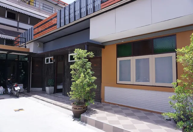 Puangpech Hotel (พวงเพชรโฮเทล)