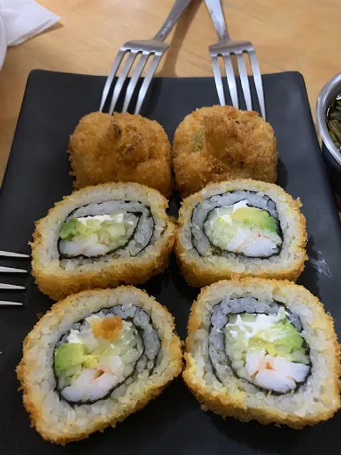 Sushi by Miguel