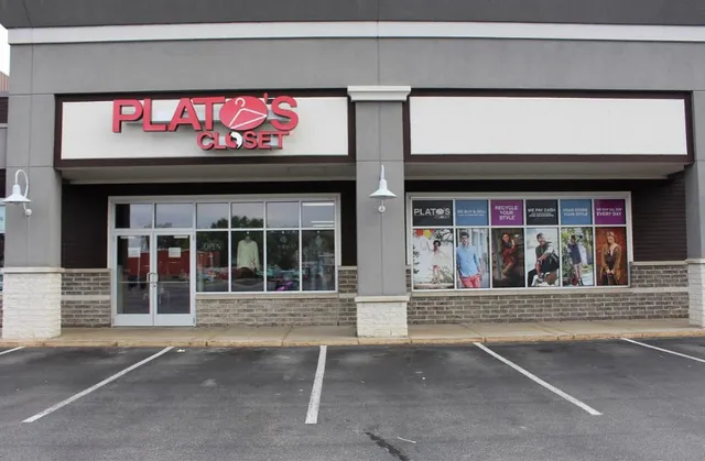 Plato's Closet - Green Bay