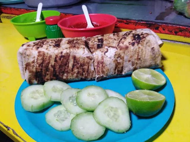 EL MARIACHI BURRITOS TACOS Y CEMITAS DE CARNE ASADA DE RES