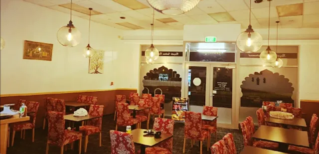 Royale Indian Restaurant - Davies Corner