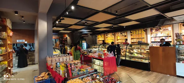 Kings Bakes & Grill - Karaikudi