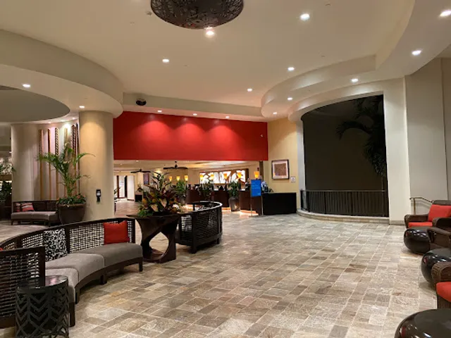 Holua Poolside Bar & Lounge, OUTRIGGER Kona Resort & Spa