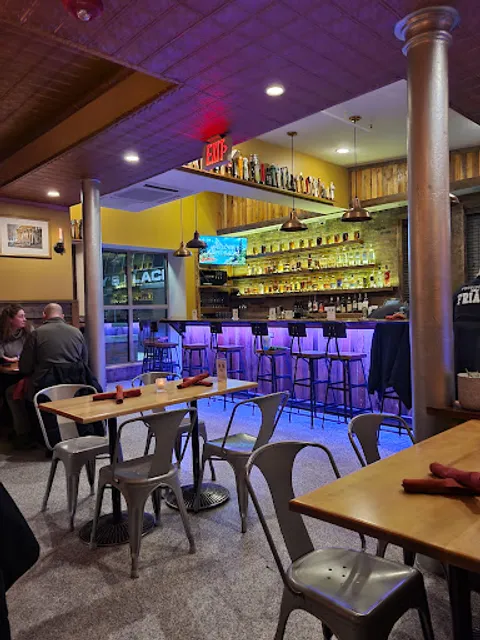 Rogue Island Local Kitchen & Bar