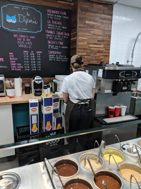 La Diperie Village Montreal