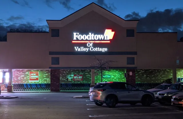 Foodtown of Valley Cottage
