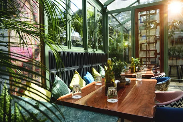 Oliver Bistro & Bakehouse