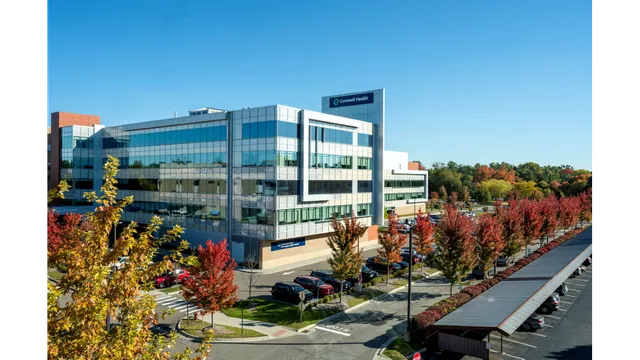 Corewell Health Farmington Hills Hospital