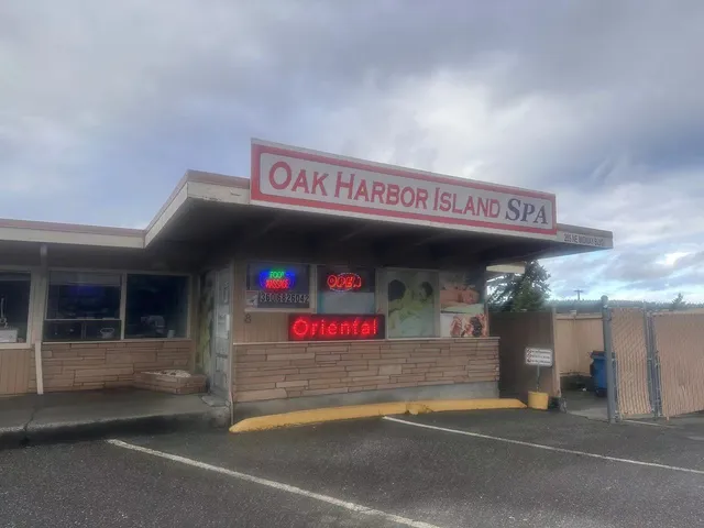Oak Harbor Island Spa