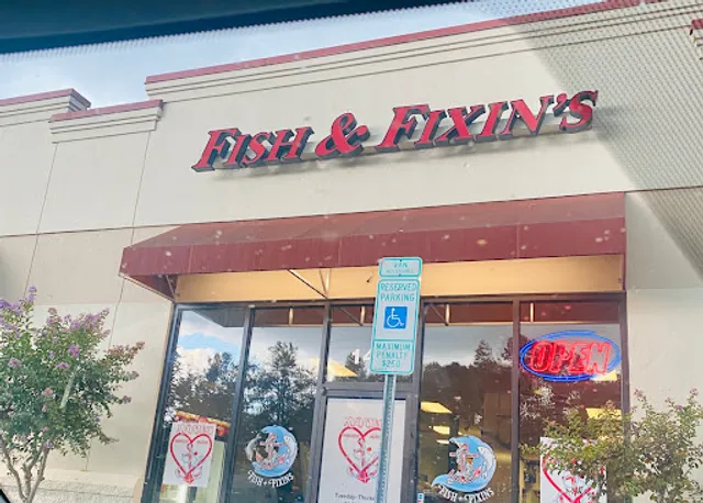 Annie's Fish & Fixin's