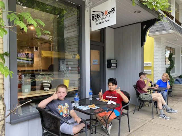 Uncle Nai's Thai and Sushi