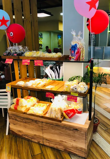 Cindys Bakery & Restaurant - Tuguegarao