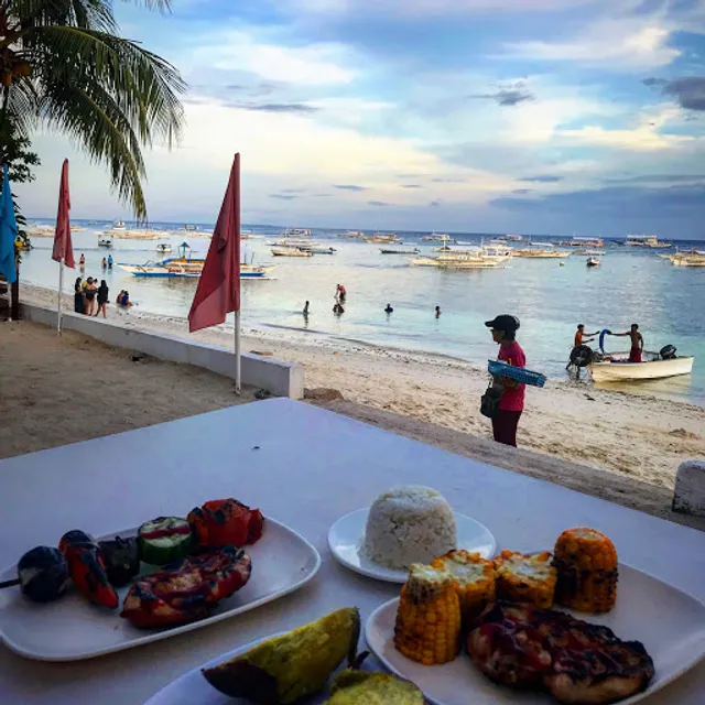 Isis Bungalows and Thai Restaurant