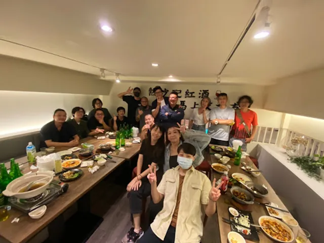 大安站那邊 精緻熱炒