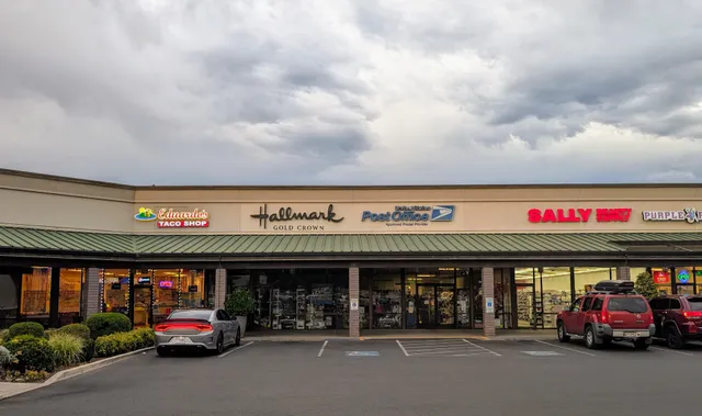 Tiff's Hallmark Shop