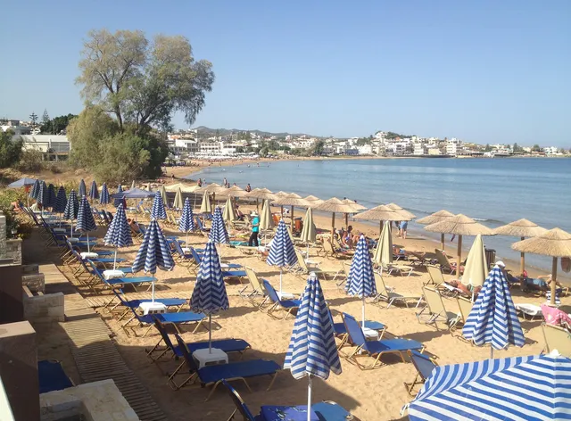 Calypso Hotel in Kato Daratso