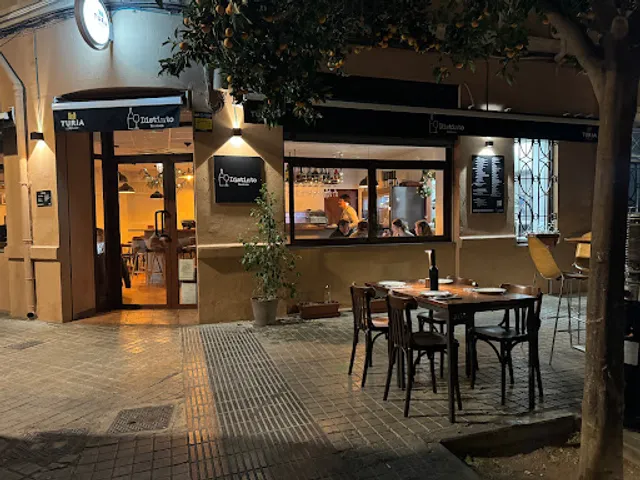 Distinto Restaurante | Marisquería en Valencia