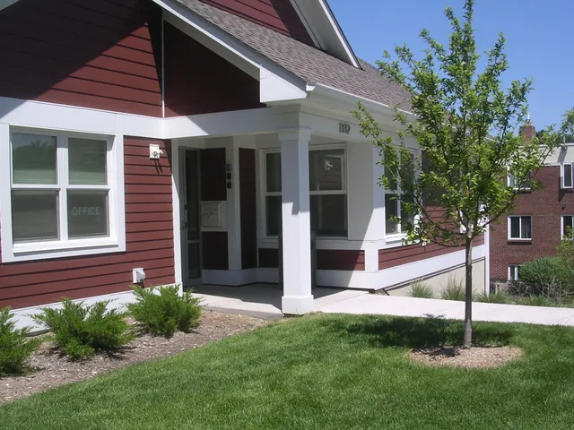 Rolling Hills Apartments