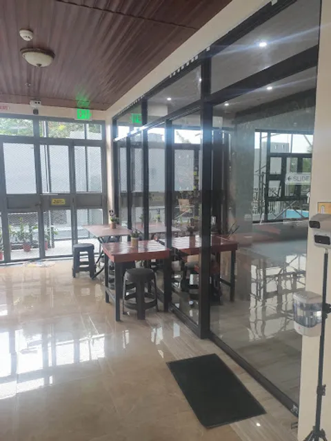 Jay N Dee Food House San Carlos City Branch