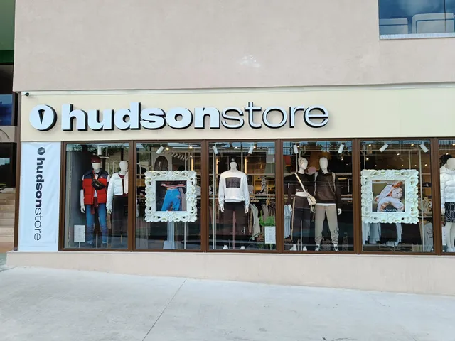 Hudson Store (Campus Hub)