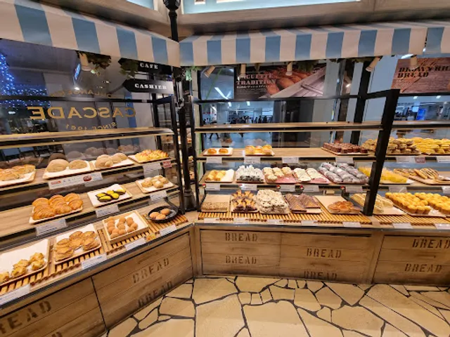 CASCADE なんばマルイ店